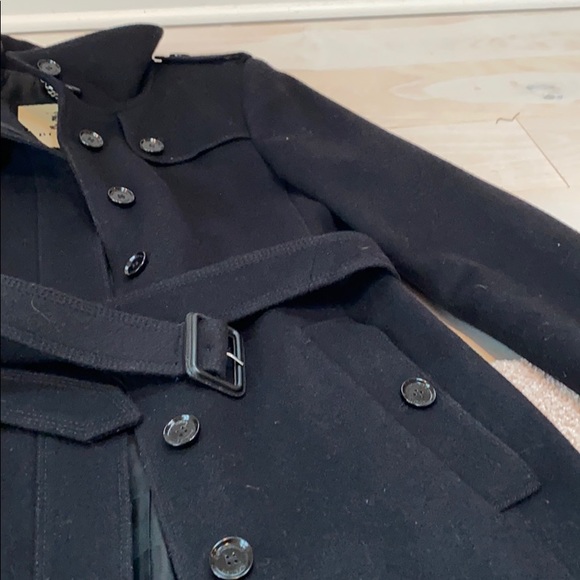 Burberry Cashmere/Wool blend Knee Length Trench. - Picture 7 of 12